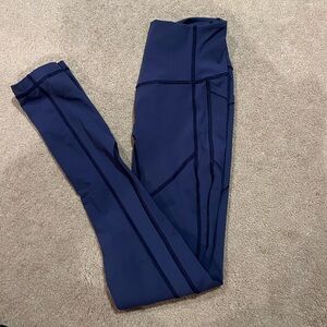 Blue lululemon leggings w/ pockets 28”